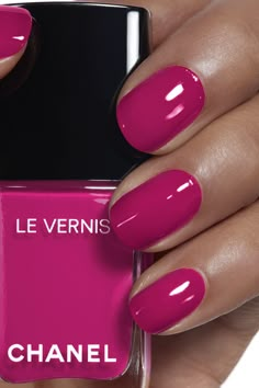 Neon Nail Colors, Chanel Nail Polish, Chanel Nails, Peach Nails, Nail Colour, Nail Colours, Colorful Nail Designs, Pink Nail