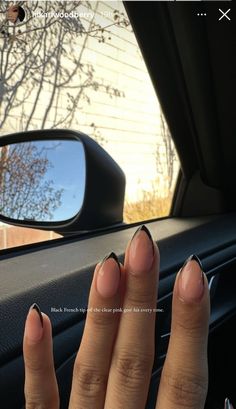 Almond Nails Black Women, Black Almond Nails, Plain Nails, Stiletto Nails Designs, Nail Stuff, Almond Nails Designs, Almond Shape, Colorful Nail Designs, Cute Nail Designs