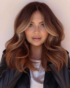 Light Auburn Hair Color, Brown Balayage Hair, Light Auburn Hair, Balayage Hair Color Ideas, Auburn Balayage, Balayage Hair Color, Hair Color Auburn, Brown Hair Balayage