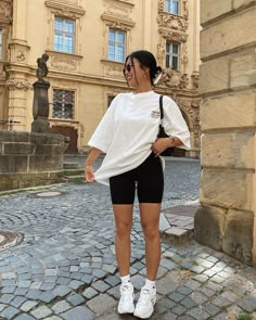 Sporty Outfits, 가을 패션, Looks Vintage, Teen Fashion Outfits, Outfit Casual