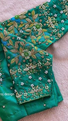 Magam Work Blouse, Latest Silk Blouse Designs, Latest Maggam Work, Ladies Frock Design, Traditional Saree Blouse Designs, Latest Maggam Work Blouses, Peacock Colour, Green Blouse Designs, Magam Work