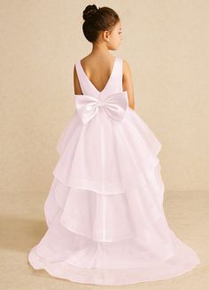 We encourage all our flower girls to feel like the princess they are while wearing Pumpkin. Made from matte satin and tulle, she features a scoop neckline, a bow tie belt, a ruched A-line silhouette, and a tiered tulle skirt trimmed with horsehair. Tiered Tulle Skirt, Pink Flower Girl Dresses, Pumpkin Flower, Flower Girl Dresses Tulle, Matte Satin, Horse Hair, Tulle Dress, Ankle Length, Scoop Neckline