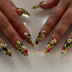 Myprettyset (@myprettyset) | Instagram profile Maximalism Nails, Opulent Nails, Euro Nails, Green Tea Nails, Textured Nails, Daisy Acrylic Nails, Red And Gold Nails, No Chip Nails