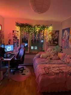 sanrio and cute theme room with warm lights and a cool gamer pc setup 👍🏻👍🏻👍🏻 Hello Kitty Decorations, Dream Ideas, Corner Ideas, Room Aesthetics, Pc Setups, Dekorasi Kamar Tidur