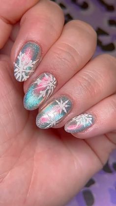 Lianne Burgess on Instagram: "❄️

@brillbirduk 
@magpie_beauty 

#nails #nailart #nailartist #christmasnails #christmasnailsart #christmasnailinspo #christmasnaildesigns #xmasnails #xmasnailart #festivenails #festivenailart #nailinspiration #nailinspo #nailinstagram #nailitdaily #nailideas #scratchmagazine #gelnails #gelnailart #gelnaildesign #chromenails #chromenailart #cateyenails #nailsnailsnails #biabnails #kidderminsternails #nailstagram #nails2inspire #nails4today #nailstylist"