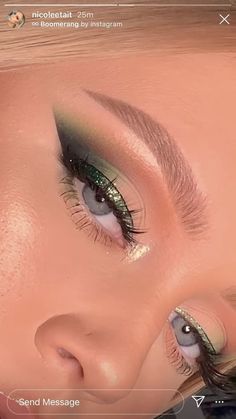 Prom Green Eye Makeup, Dark Emerald Green Makeup, Gold And Emerald Green Makeup, Simple Makeup For Emerald Green Dress, Natural Green Makeup Looks, Quince Makeup Ideas Emerald Green, Formal Green Makeup, Glam Makeup Looks Green, Green Sparkle Eye Makeup