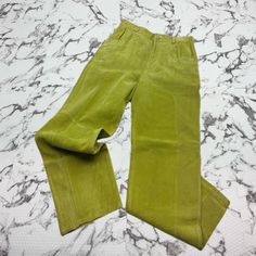 Bestseller Items! Material: 100% Genuine Leather Green Leather Pants For Fall, Green Leather Bottoms For Fall, Green Fitted Leather Bottoms, Fitted Green Leather Bottoms, Modern Leather Pants With Pockets, Green Leather Bottoms For Spring, Vintage Leather Straight Leg Pants, Vintage Straight Leg Leather Pants, Vintage Leather Bottoms With Pockets