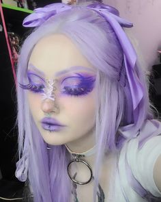 Your average purple lover 💜 | Instagram Purple Eyeliner Aesthetic, Purple Homecoming Makeup Looks, Fun Purple Makeup, Purple Graphic Liner Makeup, Red And Purple Makeup, Vaporwave Makeup, Alt Eye Makeup, Purple Goth Makeup