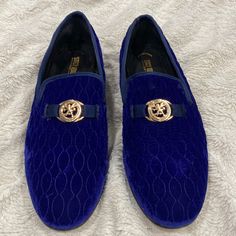 Stacy Adam’s Never Worn Blue Slip-on Dress Shoes For Party, Blue Loafers With Round Toe For Party, Blue Round Toe Loafers For Party, Blue Low-top Dress Shoes For Formal Occasions, Blue Low-top Dress Shoes With Branded Insole, Formal Blue Flat Loafers, Blue Suede Slip-on Dress Shoes, Blue Flat Loafers With Cushioned Footbed, Blue Cushioned Flat Loafers