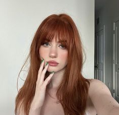 Ginger Aesthetic Hair, Rosy Ginger Hair, Frill Haircut, Ginger Hair Women Aesthetic, Copper Hair Dark Roots Balayage, Copper Brown Hair With Bangs, Red Hair Color Aesthetic, Ginger Hair Women, Ginger Hair Aesthetic Girl