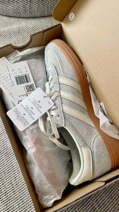 Grey Spezial Adidas Outfit, Neutral Adidas Shoes, Grey Sneaker Outfits Women, Grey Spezial Adidas, Spezial Adidas Shoes, Spezial Adidas Outfit, Adidas Spezial Outfit, Pretty Shoes Sneakers