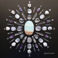 Crystal Healing Grids Layout, Crystals Display, Luxury Spiritual Crystals With Gemstone, Spiritual Agate Beads, Journey Art