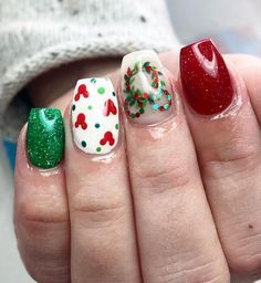 Disney Nail Ideas, Aesthetic Christmas Nails, Disney Princess Nail, Disney Themed Nails, Disney Princess Nails, 50 Aesthetic, Disney Nail Designs