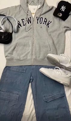 Hoodie Outfit Aesthetic, Outfit Swag, Stile Hijab, Trendy Boy Outfits, Cute Nike Outfits, Guys Clothing Styles, Grey Outfit, Mens Fashion Casual Outfits, Streetwear Men Outfits