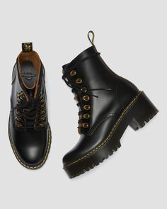 Vintage Dr Martens Outfit, Winter Goals, Dr Martens Leona, Boots Doc Martens, Tv Nook, Dr Martens Outfit, Martens Style, Dr Martens Womens, Women In Black