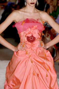 Christian Lacroix at Couture Fall 2005 Elegant Lifestyle, Couture Designers, Orange And Pink, Gorgeous Gowns, Looks Style, Mode Inspiration