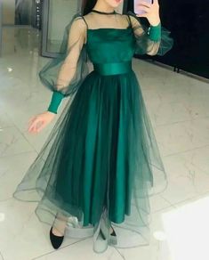 Indian dress designs ideas stylish dress designs ideas Girls Dresses Sewing, Party Wear Gown, Frock For Women, Fancy Dresses Long, Prom Dress Inspiration, Pretty Prom Dresses, فستان سهرة