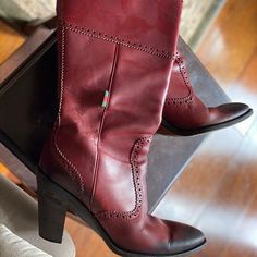 Red Women Boot Red Boots Women, Gucci Shoes Women, Women Boot, Ladies Shoes, Gucci Shoes, Shoes Women, Shoes Heels Boots, Boot Shoes Women, Cowboy Boots