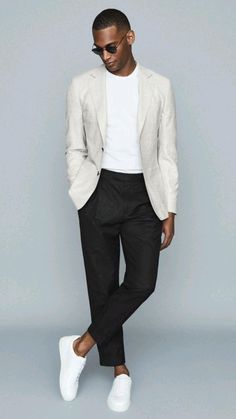 Dark grey pants with white tshirt, khaki blazer and white sneakers. Simple style at its best. Men Dress Outfits, Mens Fall Outfits, Khaki Blazer, Mens Business Casual Outfits, Blazer Outfit, Fall Outfits Men, Stylish Mens Outfits, Business Casual Men, Men Fashion Casual Outfits