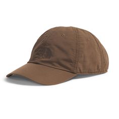 Lightweight  durable and made with recycled content  the women's Horizon hat from The North Face has a classic fit and TurboDry sweatband to keep you comfortable on active days in the sun. Womens Ball Caps, Patagonia Torrentshell, Running Cap, Op Logo, Mesh Hat, Casual Hat, North Face Women, Rei Co-op, Ball Cap