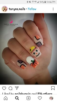 Halloween Patch Nails, Scarecrow Nail Art Designs, Pumpkins Nails Design, Cute November Nail Ideas, Scarecrow Nails Fall, Scare Crow Nails, Fall Patchwork Nails, Scarecrow Nail Art