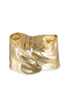 The Melted Abstract Cuff Bracelet shines with its high-gloss finish and features a convenient hinge opening for a comfortable, adjustable fit that is completely unique.
-
Materials: 18K Gold Plated, Steel
Length: 2.4" Diameter
Width: 1.9"
Closure:   Hinge Opening
-
FOLLOW US ON SOCIAL MEDIA:
Instagram: @Ettika
TikTok: @ettikaofficial
YouTube: Ettika
Facebook: @Ettika
-
Jewelry, Affordable Jewelry, Aesthetic, Aesthetic Jewelry, Cute jewelry, Trendy jewelry, Fashion jewelry, Affordable accessories, Affordable statement pieces, Cute earrings, Layered necklaces, Minimalist rings, Gold-plated jewelry, Affordable gold jewelry, Everyday jewelry, Affordable luxury jewelry, Stylish jewelry for women, Feminine jewelry, Jewelry for the modern girl, On-trend accessories, Jewelry under $100, Jewelry gi Shotting Photo, Chunky Jewelry, Gold Bracelet Cuff, Gold Cuffs, Jewelry Lookbook, Chain Anklet, Bracelet Crafts, Dream Jewelry