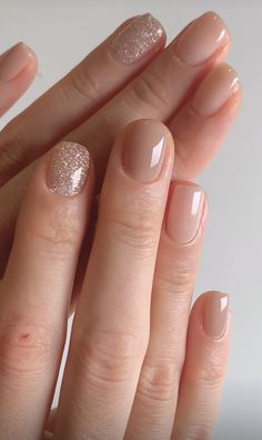 Nail Cuticle Design, Classic Professional Nails, Wedding Nails For Bride Real Nails, Modern Gel Nails, Nail Designs For Super Short Nails, Neutral Nails 2024 Trends, Natural Neutral Nails, Mini Square Nails, Bridesmaid Nail Ideas Neutral