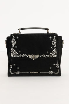 Death's Head Hawkmoth Velvet Handbag - LIMITED ($79) By BlackMilk Clothing Edgy Crossbody Bag, Deaths Head, Velvet Handbag, Black Bucket Bag, Dark Clothes, Fashion Goals, Accessories Ideas, Bag Collection