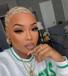 Platinum Blonde Pixie Black Women, Blonde Finger Waves, Shirt Hair Cuts, Fade Haircut Women, Low Cut Hairstyles, Finger Waves Short Hair, Short Hair Designs, Shaved Hair Cuts