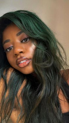 Dark Green Natural Hair Black Women, Black Green And Blue Hair, Sage Green Hair Color, Forest Green Hair Dark, Dark Green Hair Color, Deep Green Hair, Brown And Green Hair, Hunter Green Hair, Dark Green Highlights