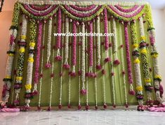 Reception Stage Decor, Simple Stage Decorations, Home Flower Decor, House Warming Ceremony, Housewarming Decorations, Desi Wedding Decor, Mandap Decor