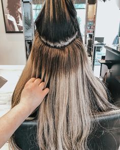 Hair Extensions Tie In, Long Hair Extensions Styles Ideas, Hand Ties Hair Extensions, Hand Tied Weft Hair Extensions Placement, Volume Weft Hair Extensions, Sew In Weft Hair Extensions Placement, Bombshell Hair Extensions, Before And After Hand Tied Extensions