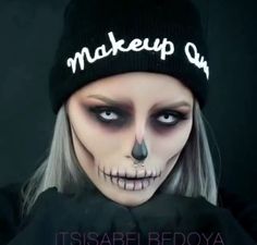 40 maquillages d'Halloween tellement terrifiants qu'ils feront hurler ceux que vous croiserez - page 3 Horror Smink, Couples Makeup, Makijaż Sugar Skull, Halloween Makeup Sugar Skull, Makeup Zombie, Halloween Make-up Looks, Holloween Makeup