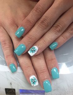 Yellow Oval Nails Designs, Nail Designs Summer Wedding, Tropical Nail Designs For Short Nails, Bright Butterfly Nails, Teal Hawaiian Nails, Bright Design Nails, Teal Nail Designs Summer, Turquoise Nail Design, Fancy Acrylic Nail Designs