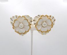 ALEXANDRE FIFTH AVE Clip On Earrings White Flower-shaped Clip-on Earrings For Formal Events, White Flower-shaped Clip-on Earrings For Formal Occasions, Formal White Clip-on Flower Earrings, White Flower Shaped Clip-on Earrings For Formal Events, Vintage Gold Flower Clip-on Earrings, White Flower Clip-on Earrings For Formal Events, Vintage Flower Earrings For Formal Occasions, Vintage Clip-on Flower Earrings, Anniversary Clip-on Flower Earrings