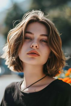 20 Game-Changing Haircuts for Round Faces You Can't Miss Medium Length Hair Cuts For Round Faces, Haircuts For Women With Round Faces, Gay Haircut, The Perfect Haircut, Bob Haircut For Round Face