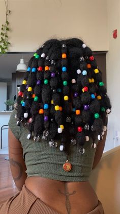 Quick Club Hairstyles Black, Rare Hairstyles For Black Women, Detangling Comb For Natural Hair, Akiracore Aesthetic, Afro With Beads, Creative Afro Hairstyles, Creative Hair Styles For Black Women, Long Sleeve Shirt Head Wrap, Different Hair Types Black Women