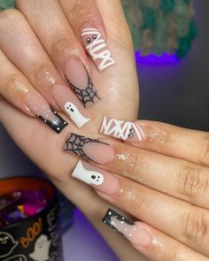 Signature Nails, Nail Design Glitter, Nail Pics, Cover Nails, Spooky Nails, Black Ghost, Purple Acrylic Nails, Halloween Press On Nails