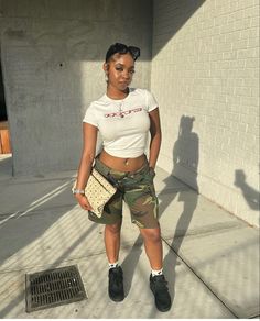 Cargo Denim Shorts Outfits Women, Army Jorts Outfit, Army Fatigue Shorts Outfits For Women, Outfits With Camo Shorts, Outfits With Cargo Shorts, Long Jean Shorts Outfit Black Women, Camo Shorts Outfit Black Women, Camo Cargo Shorts Outfit Black Women, Camo Cargo Shorts Outfit