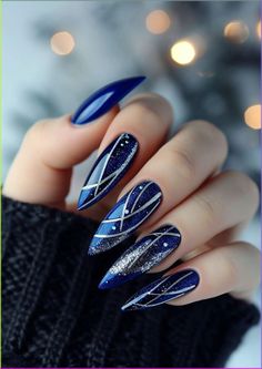 Bring a touch of nature to your nails with these delicate and feminine floral nail art designs. Perfect for any occasion, these designs are classic and timeless. Royal Blue Nails Designs For Prom, Ravenclaw Nails, Acotar Nails, Royal Blue Nails Designs, Potter Nails, Prom Aesthetic, Blue And Silver Nails, Almond Nail Art, Royal Blue Nails