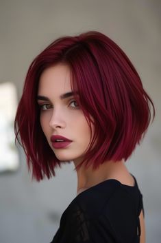 70  Gorgeous Hair Color Trends For 2024 Pelo Color Vino, Rock Culture, Cherry Red Hair, Bob Hair Color, Haircut Inspo, Gorgeous Hair Color, Makijaż Smokey Eye, Hair Braid, Short Hair Color