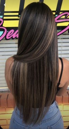 Brunette Tones, Highlights For Dark Brown Hair, Rambut Brunette, Latina Hair, Light Brunette, Beige Hair, Black Hair Balayage, Brown Hair Looks, Brown Hair Inspo