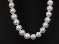 "♥  This is a beautiful 9-10mm classic pearl necklace with 14k yellow gold filled finish ♥  Material: Natural 9-10mm classic white pearls ♥  A- Necklace length measures 16\" plus 2.5\" gold filled extension chain ♥  B- Necklace length measures 14\" plus 2.5\" gold filled extension chain ♥  C- Necklace length measures 16\" plus 2.5\" gold filled extension chain ♥  D- Necklace length measures 16\" plus 2.5\" gold filled extension chain ♥  Free shipping in the US.  ♥  This is an in-stock item and r Classic Pearl Necklace With Round Beads, Classic Pearl Necklace With Round Beads As Gift, Classic Pearl Necklace As A Gift, Classic Pearl Necklace Gift, Round High Luster Pearl Necklace For Anniversary, Classic High Luster Necklaces For Anniversary, High Luster Round Beads Pearl Necklace For Anniversary, Anniversary Pearl Necklace With High Luster Round Beads, High Luster Round Pearl Necklace For Anniversary