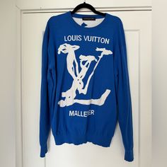 Blue Men’s Xl Louis Vuitton Sweater, Great Condition Louis Vuitton Sweater, Louis Vuitton Logo, Sweaters Crewneck, Blue Man, Blue White, Men Sweater, Color Blue, Louis Vuitton, Blue And White