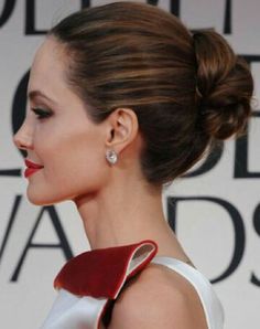 #style.n.content Easy Bun Hairstyles For Long Hair, Easy Bun Hairstyles, Bun Hairstyles For Long Hair, Wedding Hair And Makeup, Golden Globes, Hair Dos, Bun Hairstyles