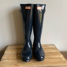 New Hunter Boots Rain Boots Tall Glossy Navy. Size Us 9 Eu 40/41 Blue Round Toe Workwear Boots, Blue Workwear Boots With Round Toe, Casual Blue Boots For Workwear, Casual Blue Workwear Boots, Casual Blue Knee-high Boots, Blue Waterproof Boots For Fall, Waterproof Blue Boots For Fall, Boots Tall, Hunter Shoes