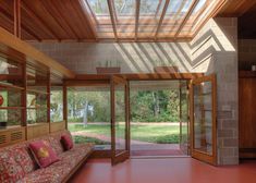 TKWA restores 1940s Frank Lloyd Wright home in Wisconsin Frank Lloyd Wright Interior, Plywood Floors, Kid Furniture, Concrete Block Walls, Cinder Block Walls, Flooring Laminate, Frank Lloyd Wright Design