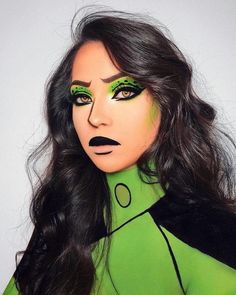 Kim Possible Halloween, Kim Possible Halloween Costume, Shego Kim Possible, Disney Halloween Makeup, Hot Halloween Outfits, Halloween Makeup Pretty, Halloween Costume Idea, Halloween Makeup Inspiration, Trendy Halloween Costumes