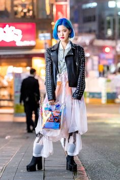 Japan Street Fashion, Fashion Week Inspiration, Korean Fashion Outfits, Style Japonais