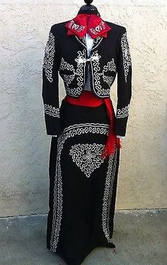 Mexican Charra,Mariachi Suit Size 42 From Mexico 5 PieceSet.Traje Charra Talla42